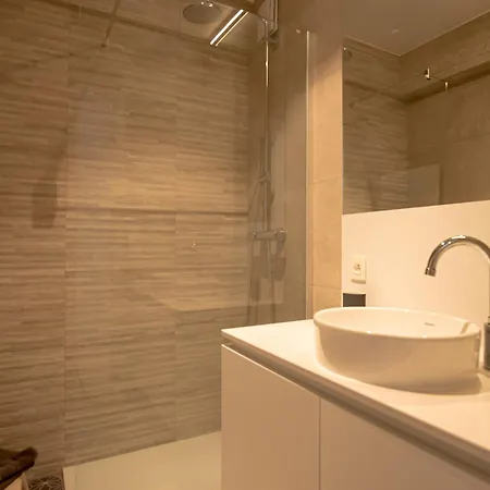 Flat In De Panne With Sea View And Dunes, Cleaning Included Apartmán *